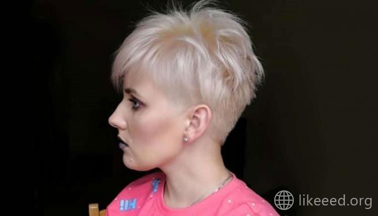 Magenta Bubblegum Short Hairstyles